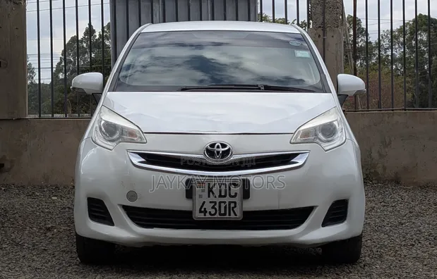 Toyota Ractis 1.5 FWD 2014 White - 1