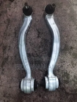 Mercedes-Benz C200 Control Arms (Zilizotumika)