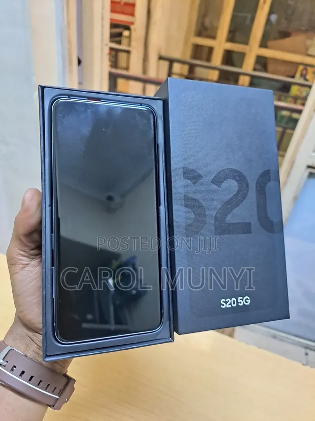 Samsung Galaxy S20 128GB Blue (Refurbished) - 1