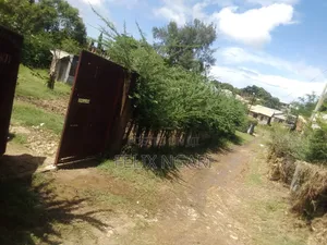 Kiwanja cha Kuuzwa Kiembeni Karibu na Fairfield Academy