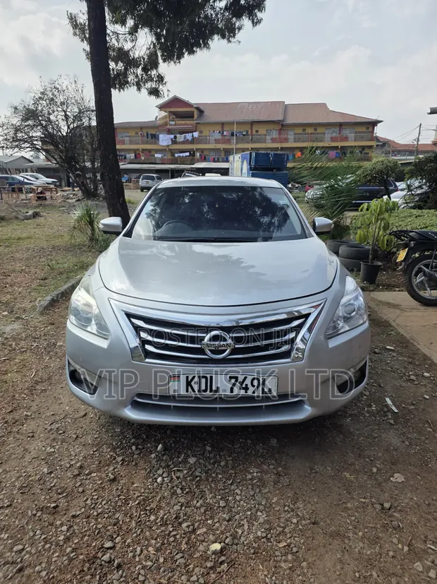 Nissan Teana 2015 Nyeupe - 1