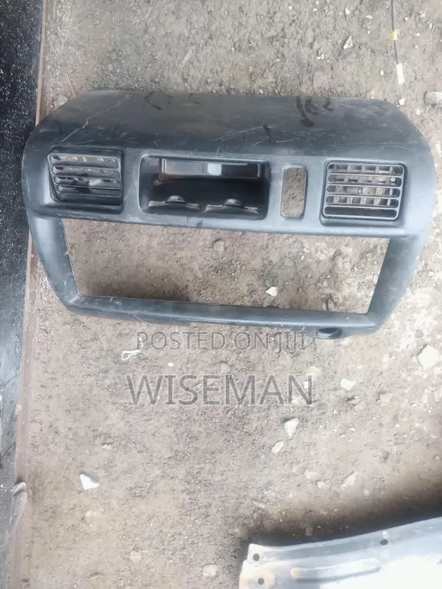 Toyota Corolla 100 Center Console - 1