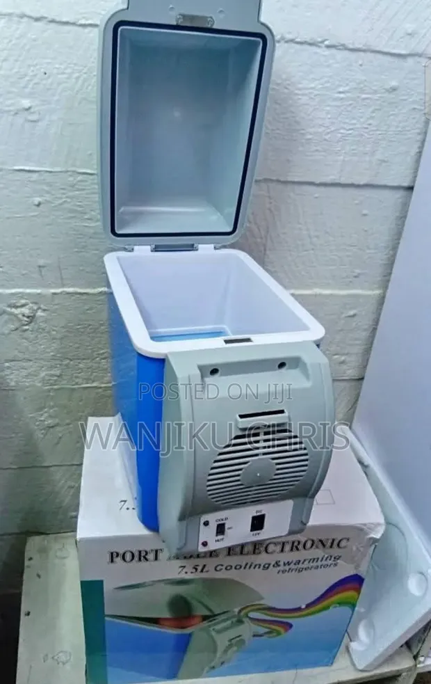 7.5L Portable Mini Car Refrigerator - 1