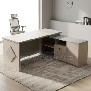 1.8m Executive Office Desk - Nyeupe