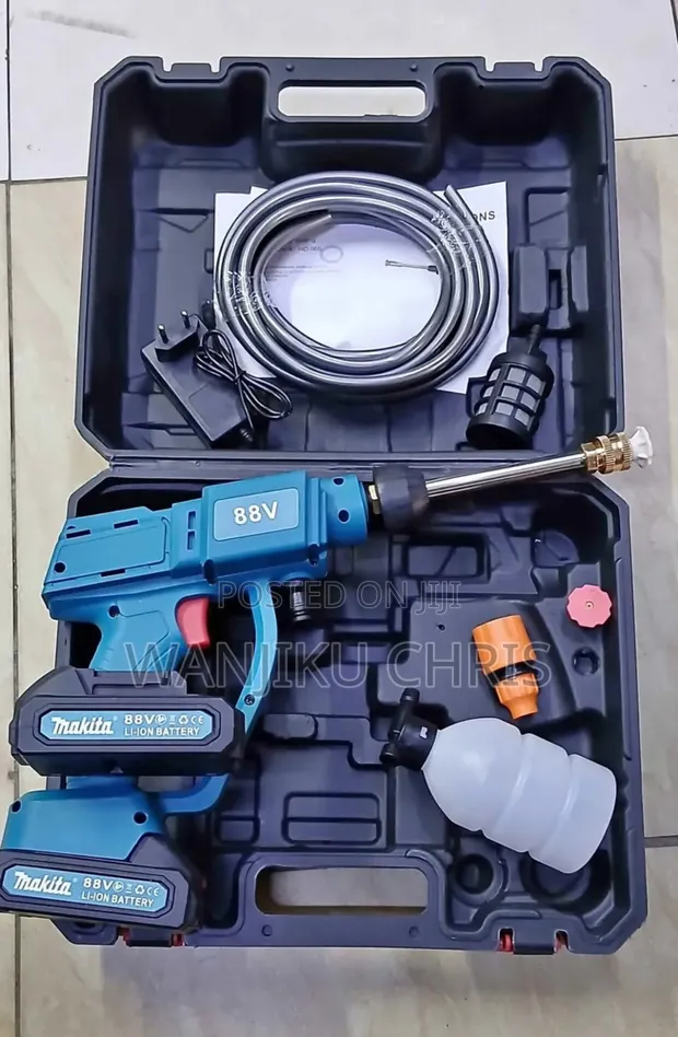 Makita 88V Cordless Car Wash Machine with 2 Batteries - 1
