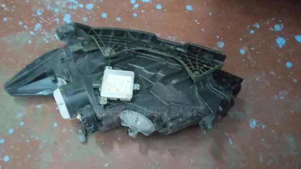 Honda CR-Z 2015 Xenon Headlight - 1
