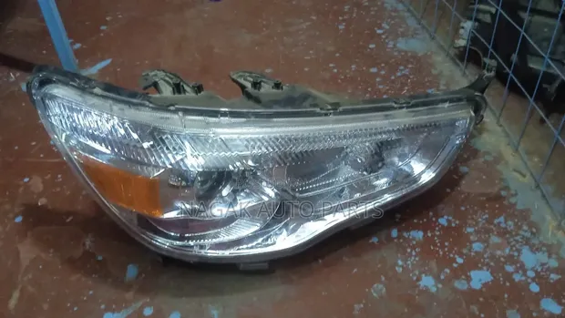 Mitsubishi RVR 2015 Xenon Headlight - 1