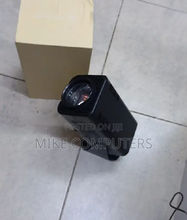 Heavy Duty HY320 WiFi Android Projector with Inbuilt Speaker - 1