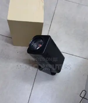 Heavy Duty HY320 WiFi Android Projector with Inbuilt Speaker