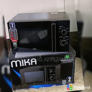 Mika 20L Manual Microwave - Black