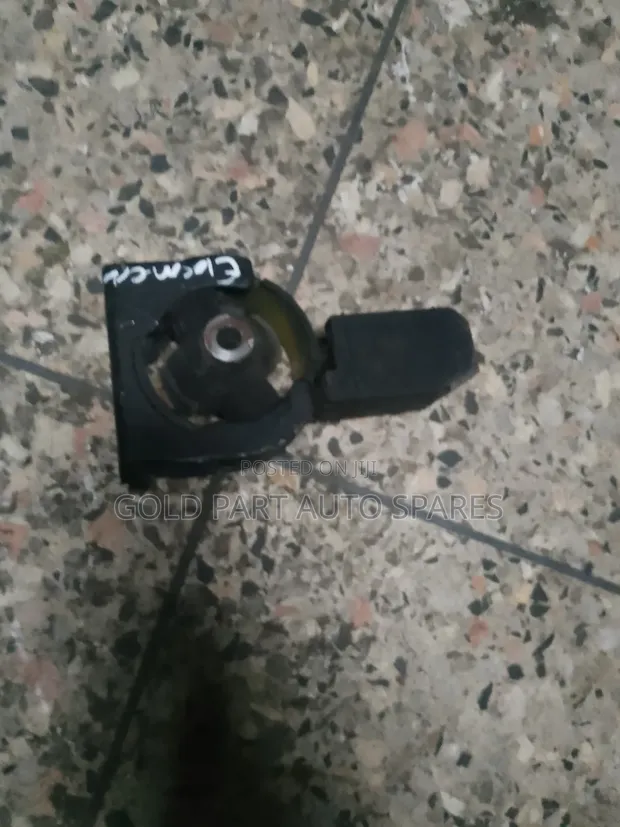 Ex-Japan Toyota Allion Control Arms (Used) - 1