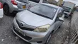 Toyota Vitz 2013 Nyeupe - 2