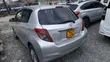 Toyota Vitz 2013 Nyeupe - 4