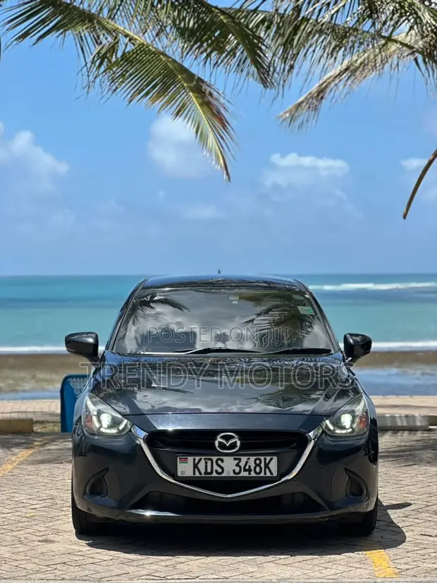 Mazda Demio 2017 Black - 1