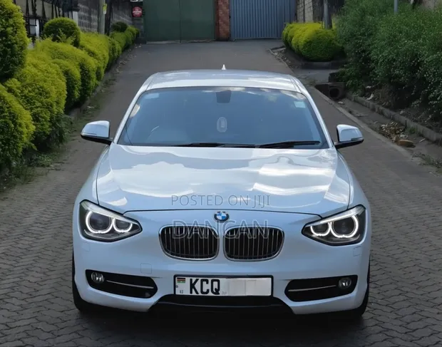 BMW 116i 2011 White - 1