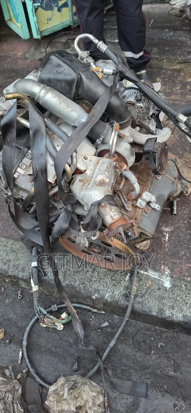 Toyota Land Cruiser Prado 95 Series Injini ya 1KZ - 1