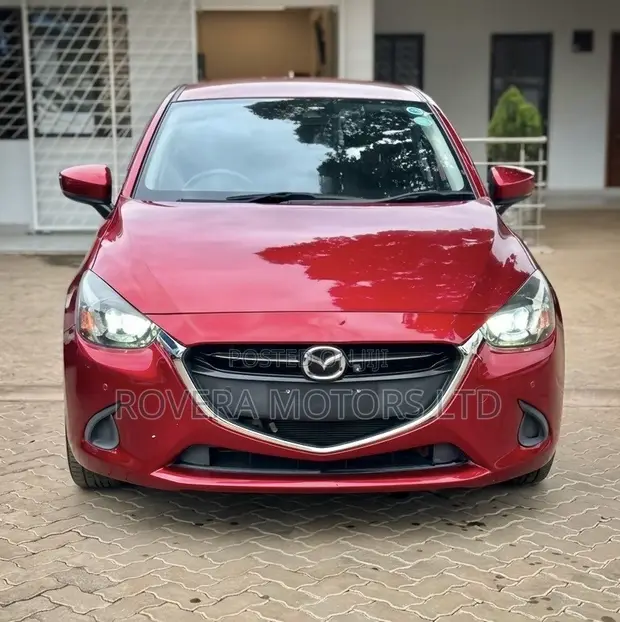 Mazda Demio 2019 Nyekundu - 1