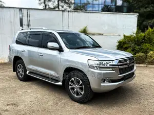 Toyota Land Cruiser 2018 Sahara