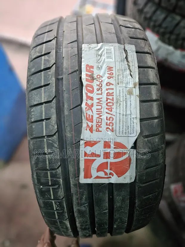 Tairi Mpya ya Zextour 255/40R19 - 1