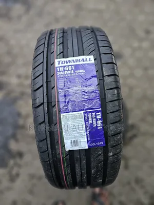 Tairi Mpya ya Townhall 245/45R18
