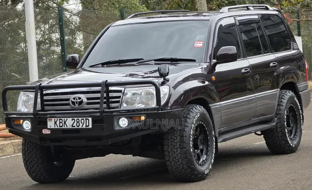 Toyota Land Cruiser Cygnus 2005 - 1