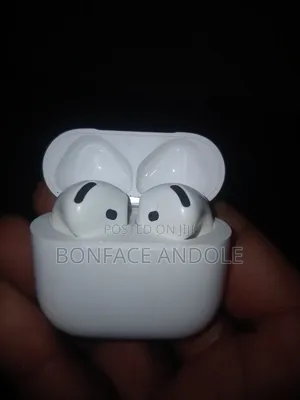 Apple AirPods 4 USB-C White