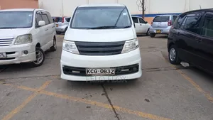 Nissan Serena 2009 Nyeupe