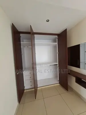 Ghorofa ya Vyumba 3 vya Kulala (All En-Suite) Inauzwa, Eneo la Raphta Road