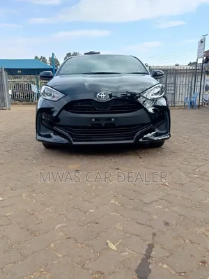 Toyota Yaris 2019 Nyeusi
