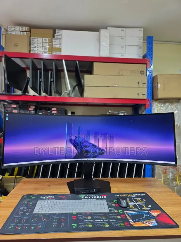 Samsung Odyssey G91F Monitor ya Inchi 49 - 1