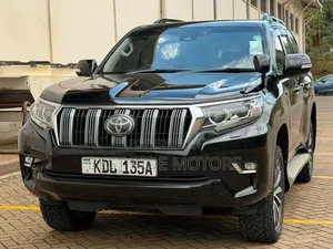 Toyota Land Cruiser Prado 2.8 2018 Nyeusi