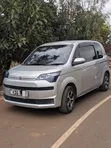 Toyota Spade 2018 Nyeusi - 2