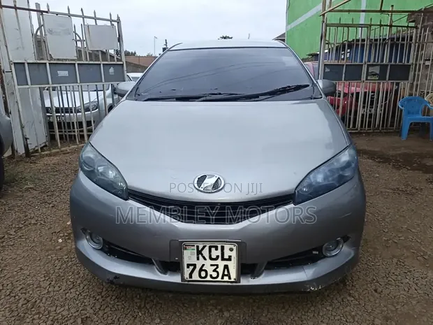 Toyota Wish 2011 Gray - 1