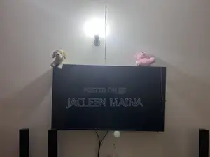 Nobel 50-inch Smart TV (Skrini Imeharibika)