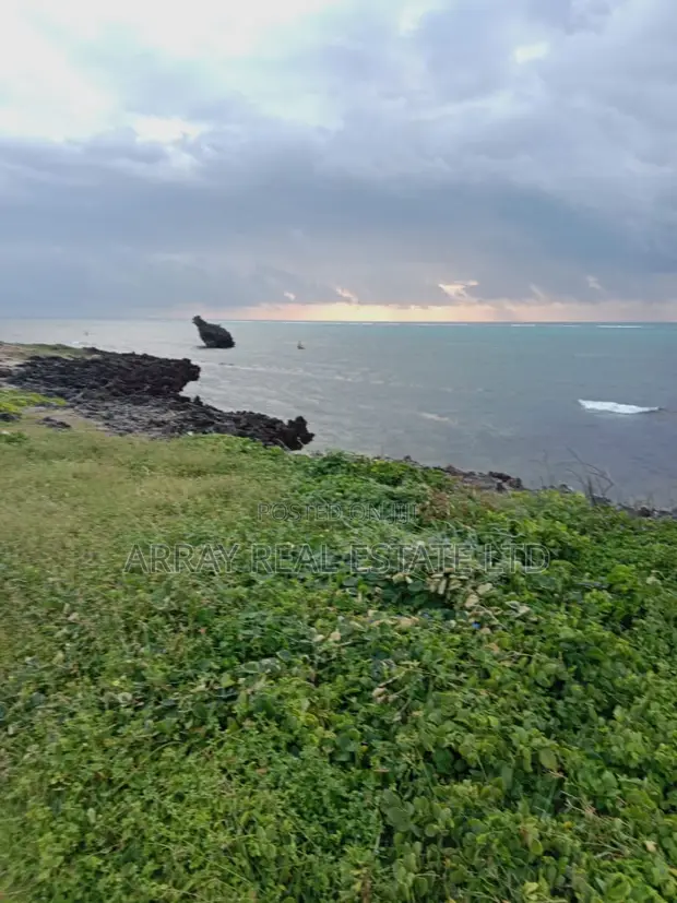 5 Acres Beachfront Land in Malindi - 1