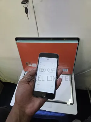 Apple iPhone 6s 32GB Silver