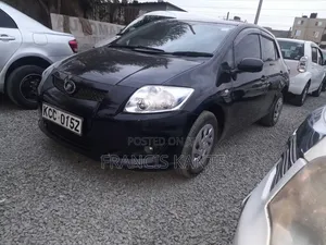 Toyota Auris 2010 Nyeusi