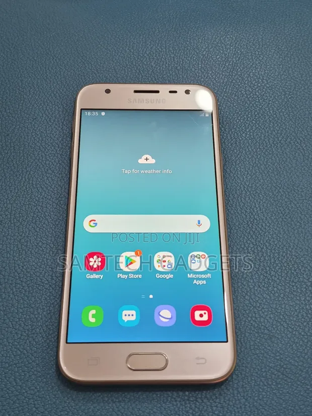 Samsung Galaxy J3 (2017) 16GB Gold - 1