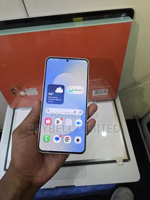 Samsung Galaxy S24+ 256GB Nyeupe
