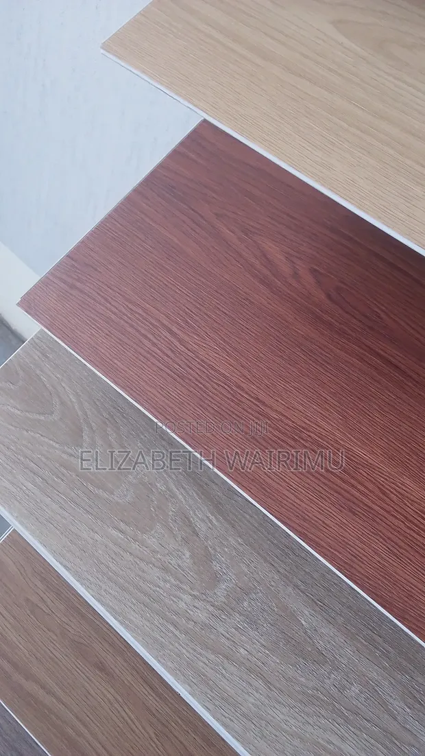SPC Wood-Look Tiles za Premium - 1