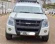 Isuzu D-MAX 2009 Nyeupe - 4