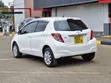 Toyota Vitz 1.3 FWD 3dr 2013 Nyeupe - 4