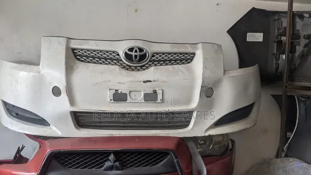 Toyota Auris 2007 Front Bumper - 1