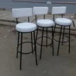 Viti Vyeusi vya Bar vya Ngozi Nyeupe - 2