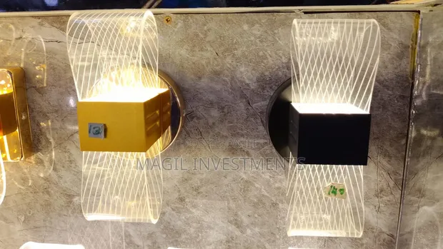 Mwanga wa Kisasa wa Ukutani wa LED - 1