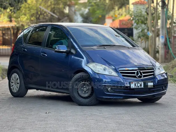 Mercedes-Benz A-Class 2012 Blue - 1