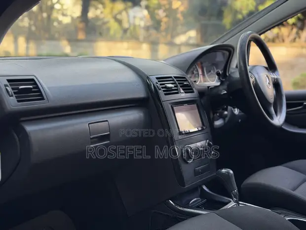 Mercedes-Benz A-Class 2012 Blue - 1
