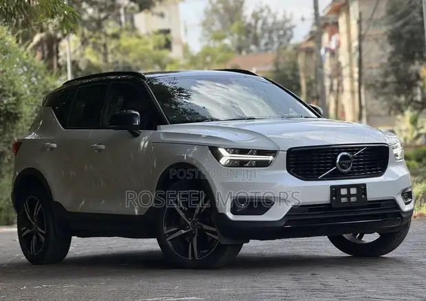 Volvo XC40 T5 Petrol AWD 2019 White - 1