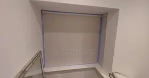 Horizontal Roller Blinds za Ofisi