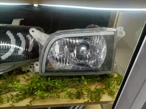 Taa ya Mbele Toyota HiAce 1992-1995 (Aftermarket)